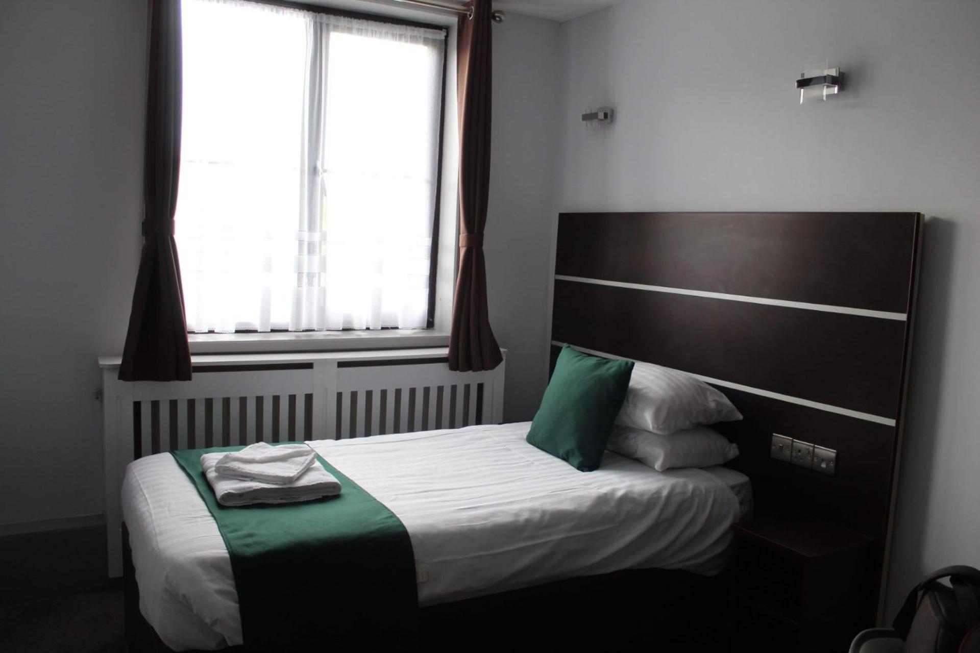 Best Western Ebbw Vale Exteriör bild