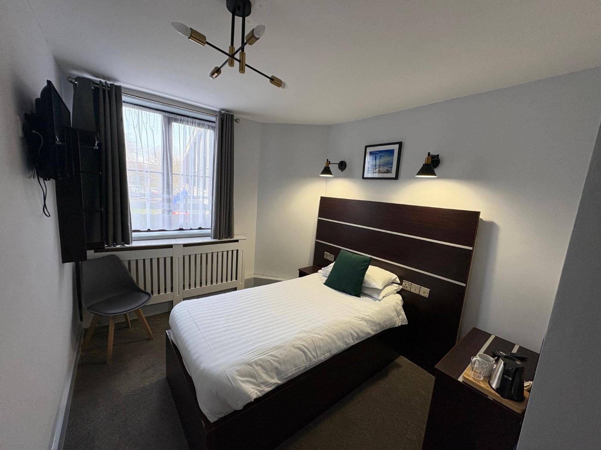 Best Western Ebbw Vale Exteriör bild