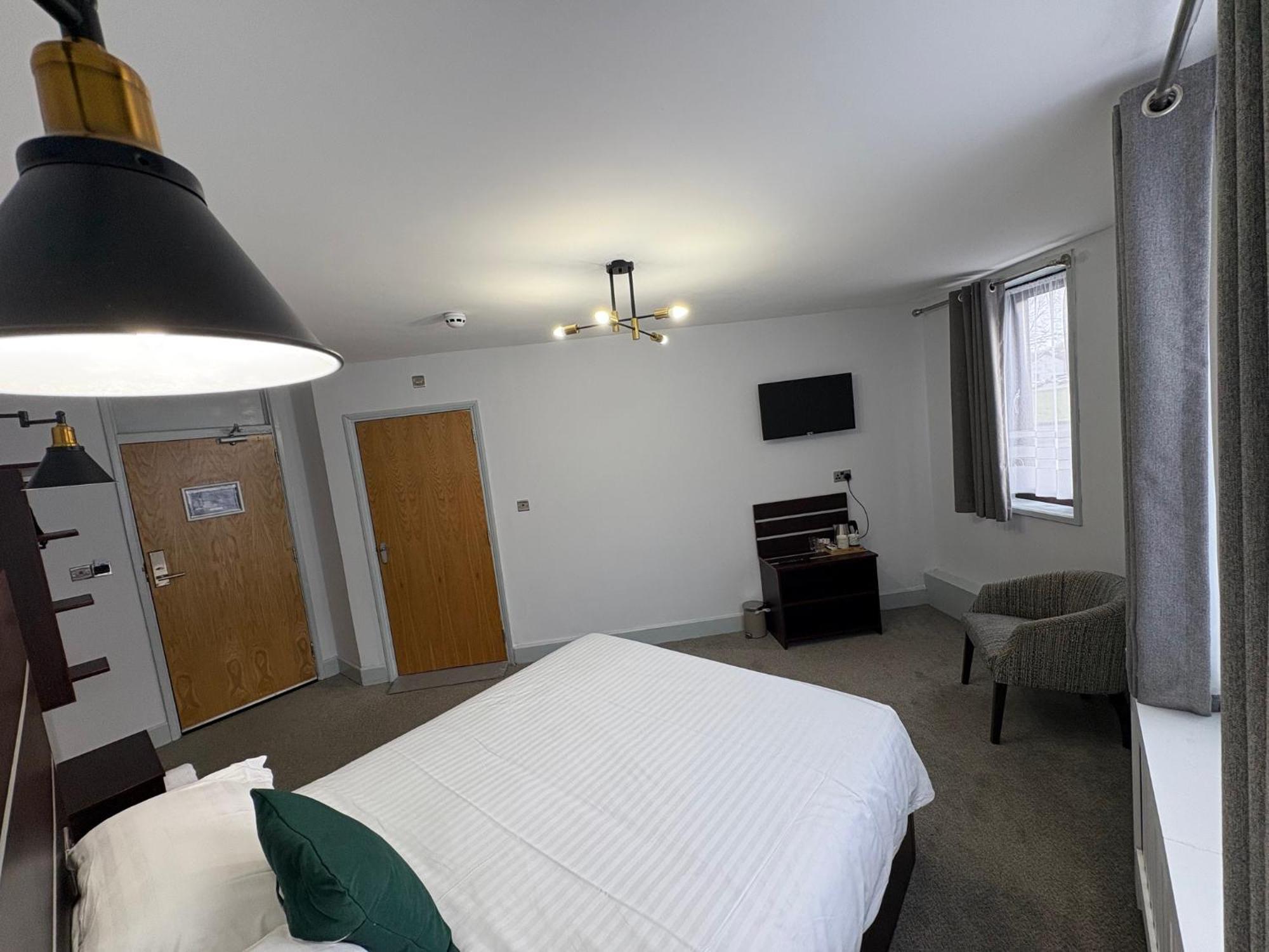 Best Western Ebbw Vale Exteriör bild