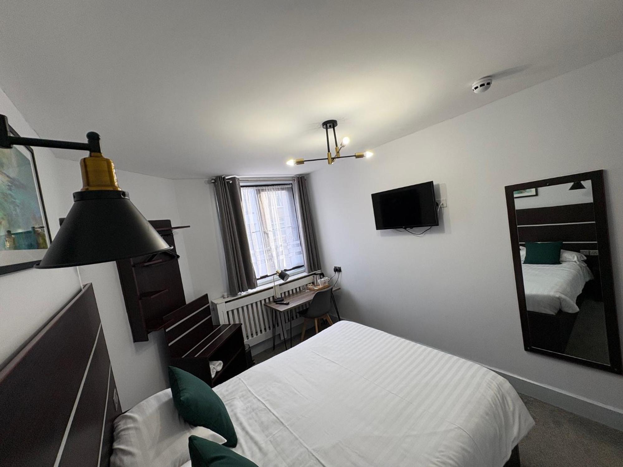 Best Western Ebbw Vale Exteriör bild
